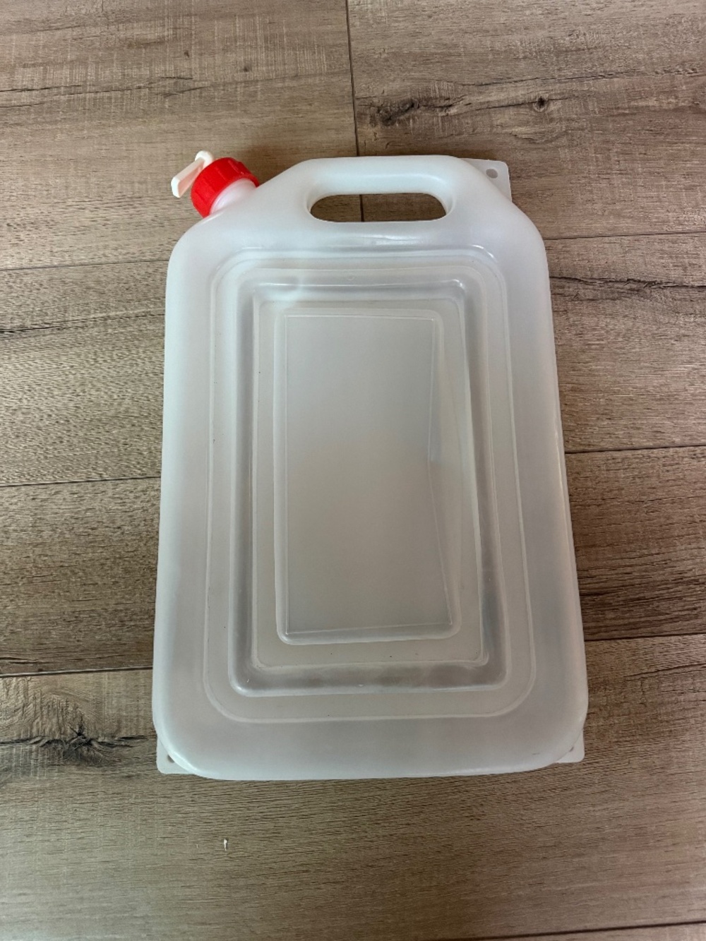 Coghlan's Expandable Water Carrier 2-gallon
